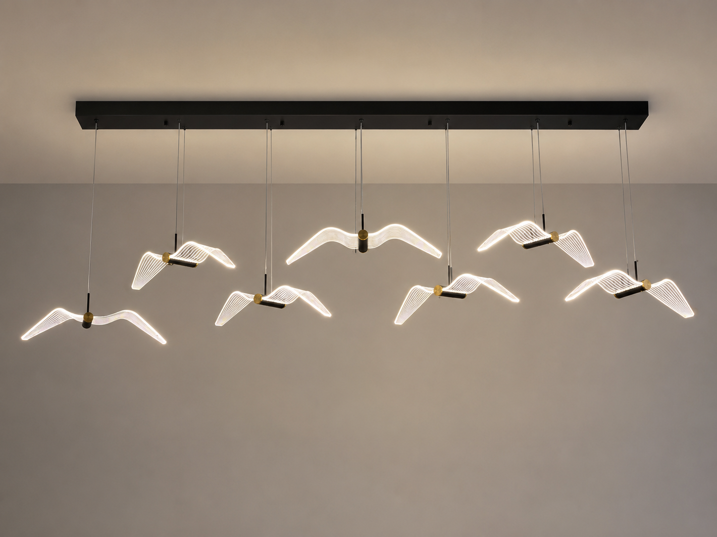 Contemporary linear LED pendant light 62002-7L