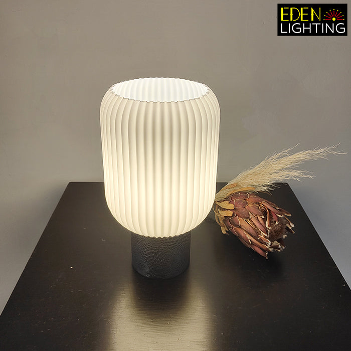 T033  Table Lamp