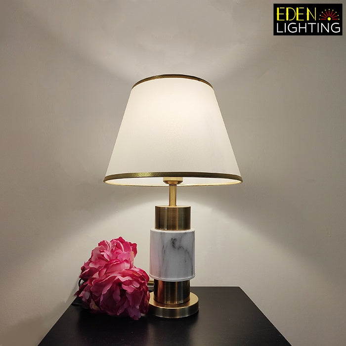 T8907  Table Lamp