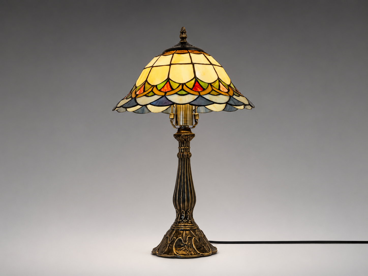 Classic Tiffany Style Table Lamp T6668