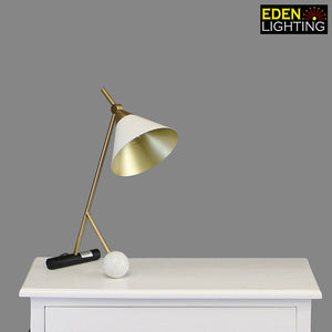 T901 Romano table lamp